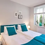 Apartament Parkowa *