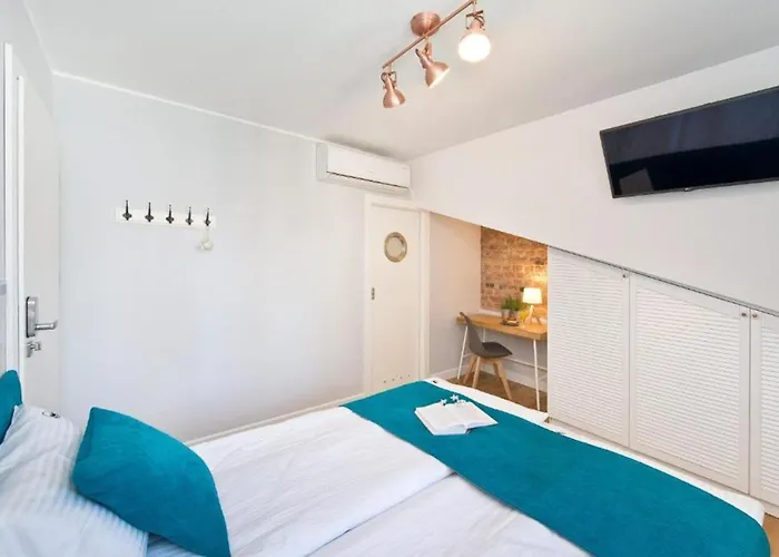 Parkowa Апартаменты *